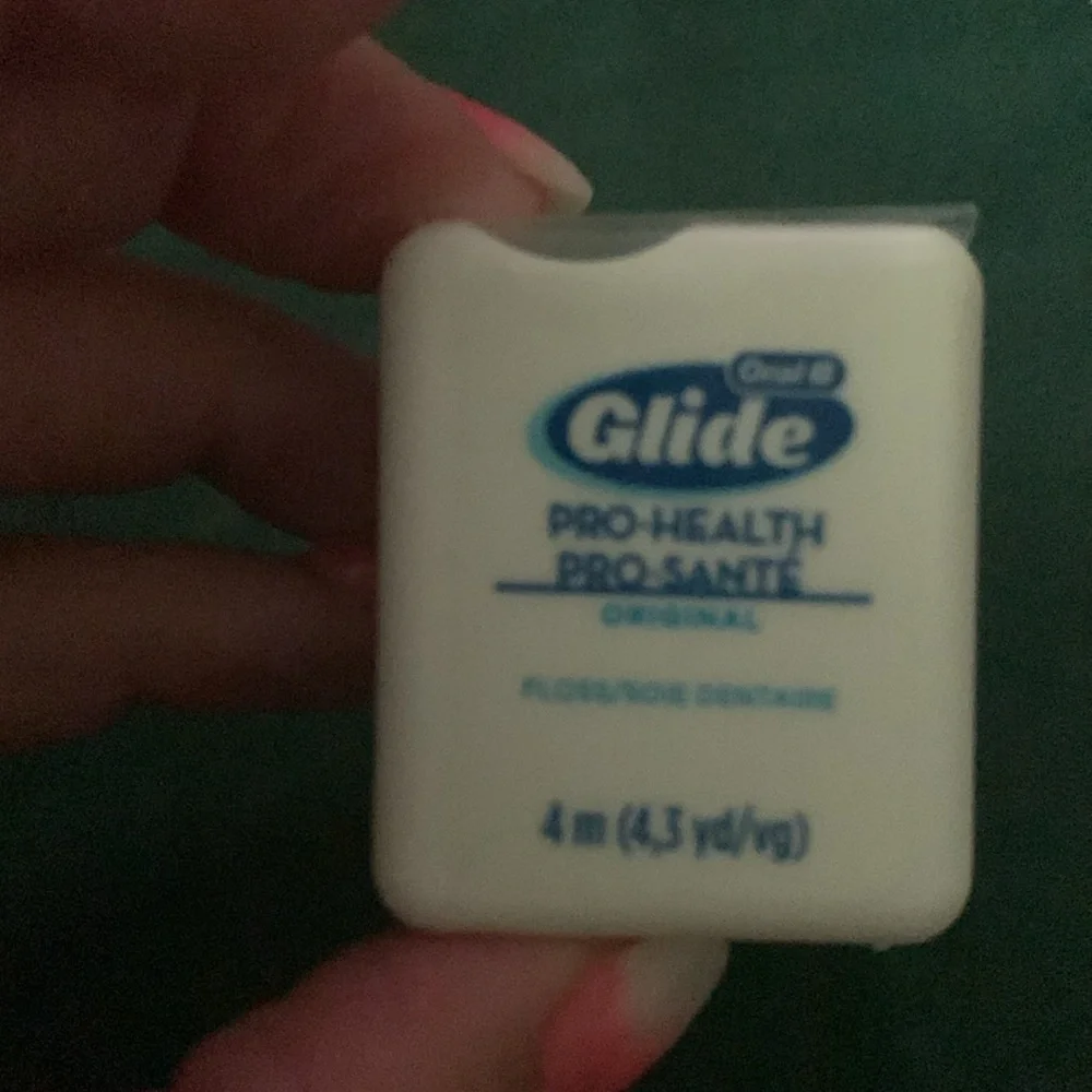 Oral Hygiene Travel Kit with Colgate,Oral-B & glide nwt